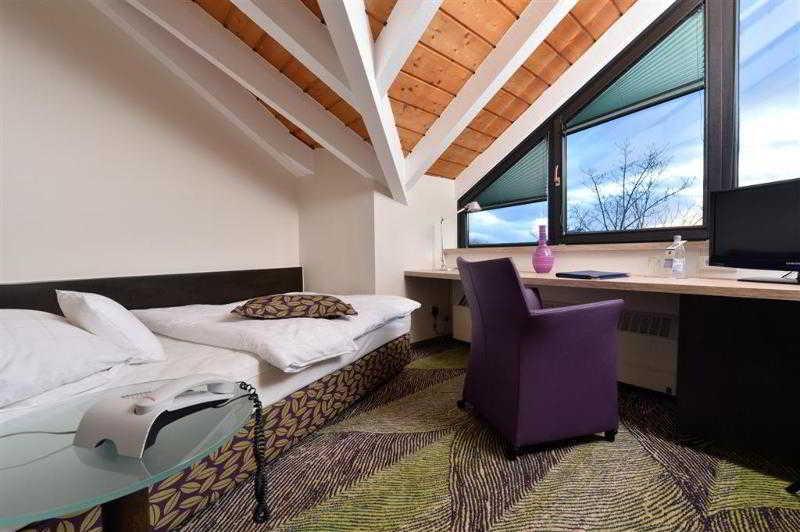 ארקראת' Dormero Hotel Duesseldorf מראה חיצוני תמונה